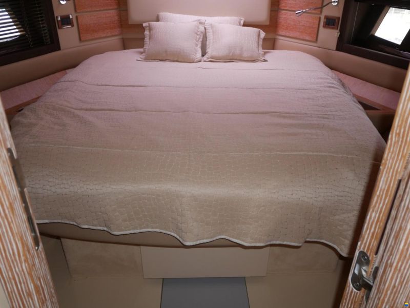 Azimut 60