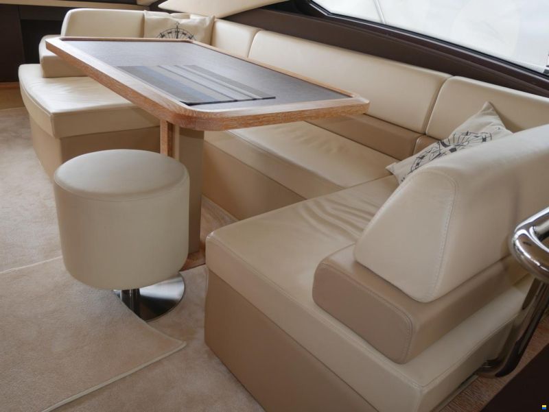 Azimut 60