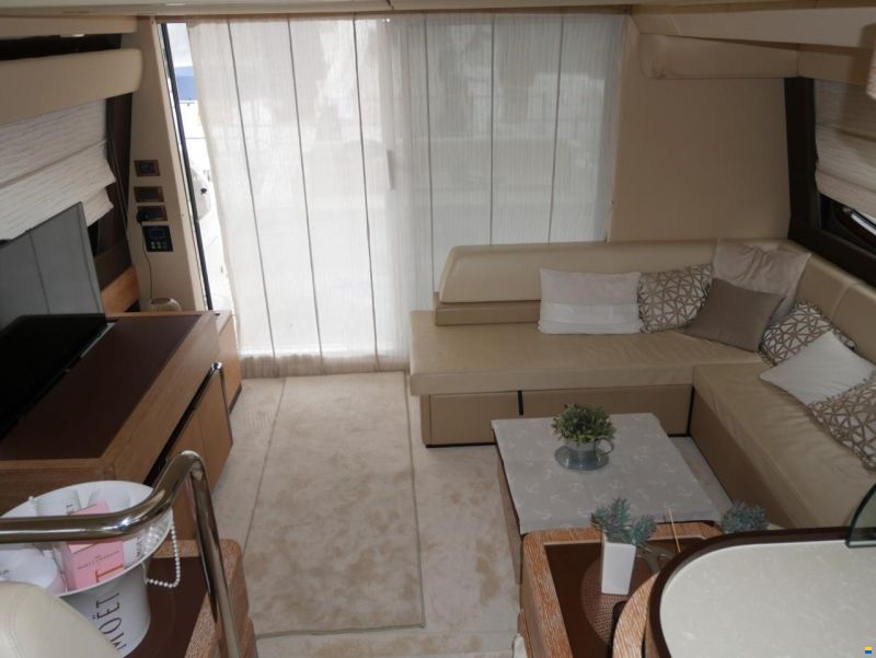 Azimut 60