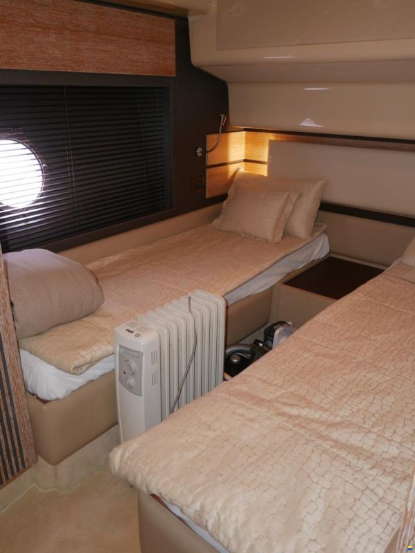Azimut 60