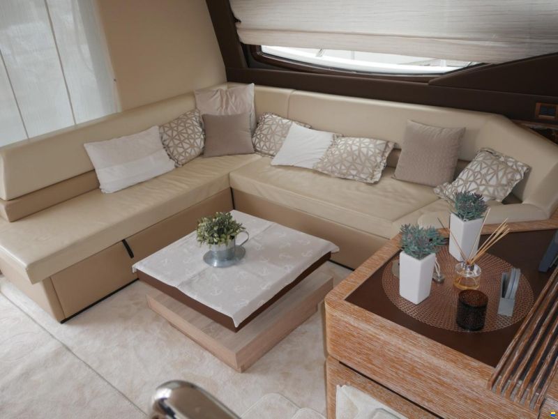 Azimut 60