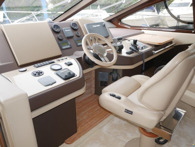Azimut 60