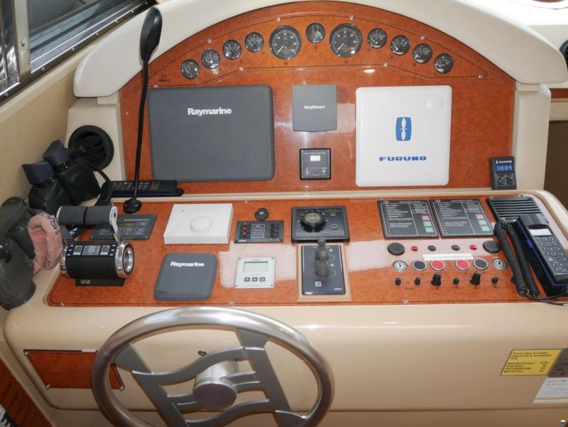 Ferretti 480