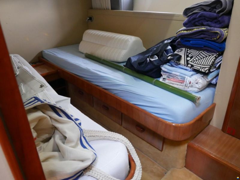 Ferretti 480