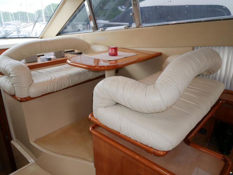 Ferretti 480
