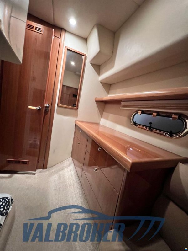Sealine C 39