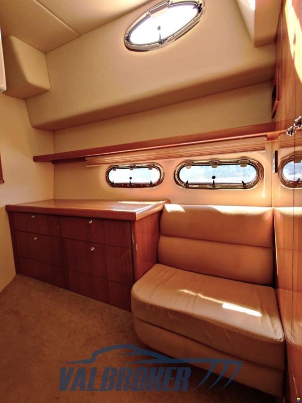 Sealine C 39