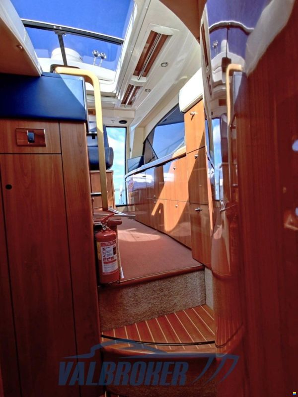 Sealine C 39