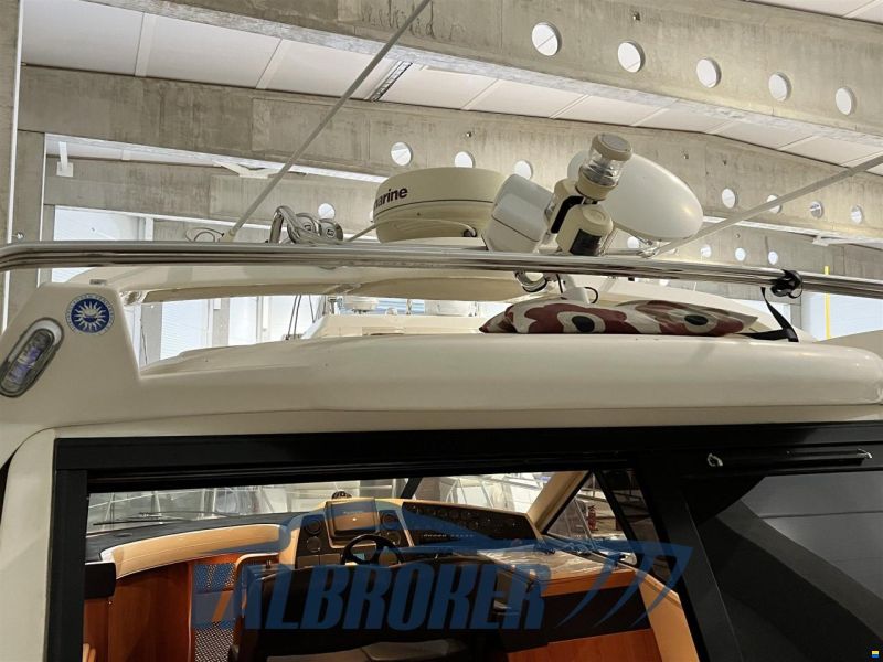 Sealine C 39