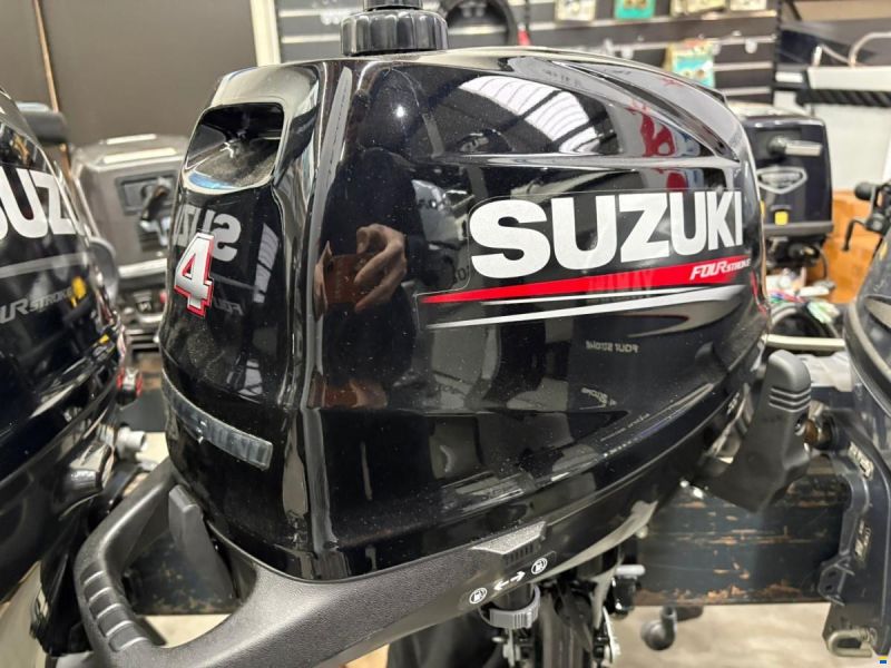Suzuki DF4A