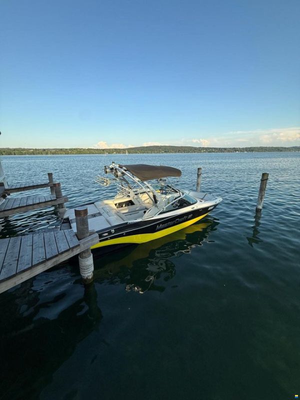 MasterCraft XT 20