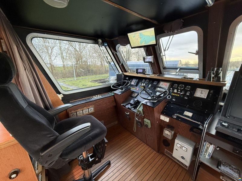 Ex-Patrouille Vaartuig Varend Woonschip