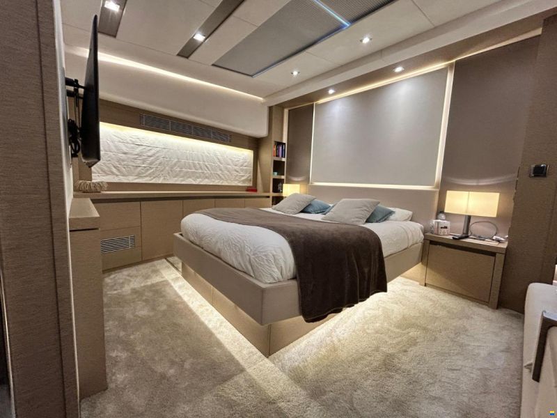 Prestige 680 Fly