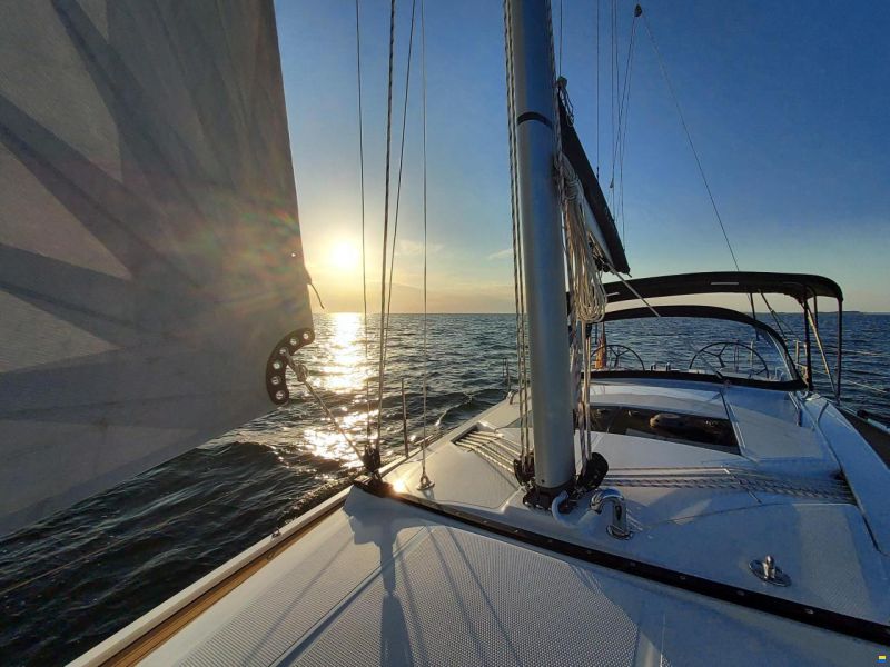 Hanse 348