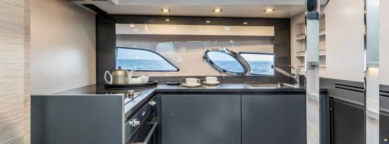 Pershing 5X