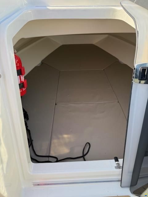 Quicksilver 675 Sundeck / 200cv