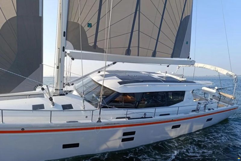 Moody 54 DS - Decksaloon