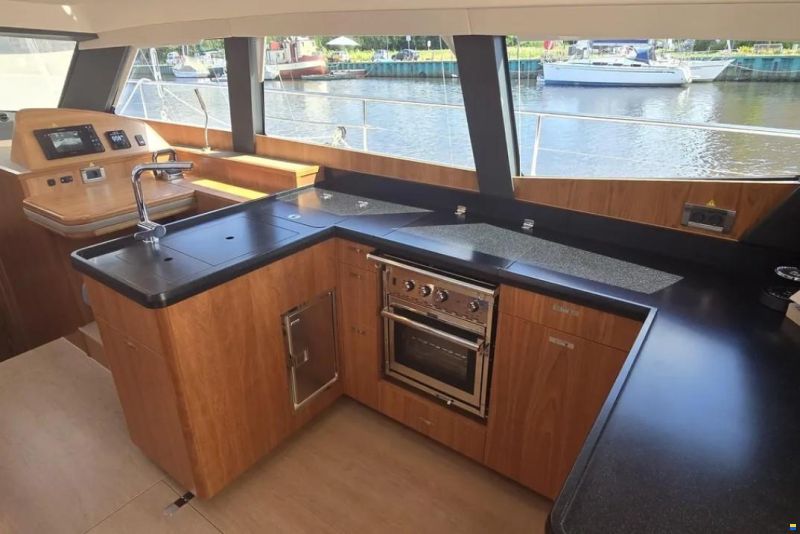 Moody 54 DS - Decksaloon