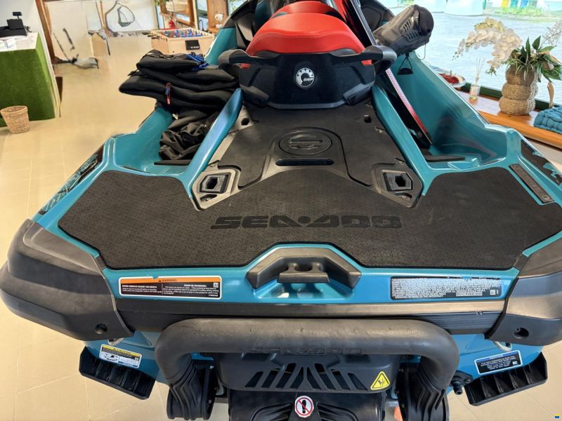 Sea-Doo Wake Pro 230