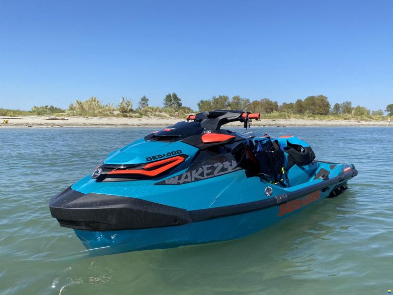 Sea-Doo Wake Pro 230
