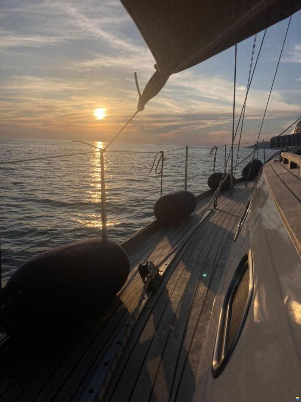 Sloop 12