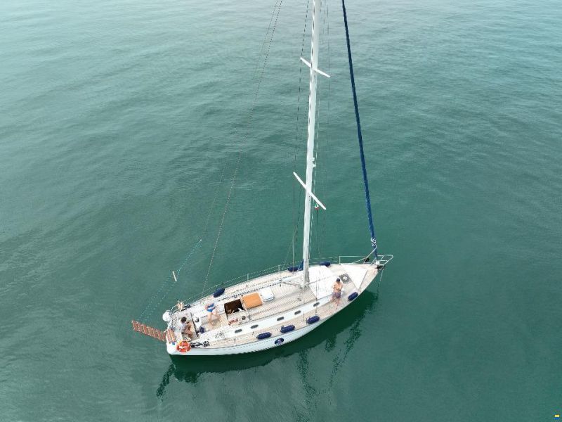 Sloop 12