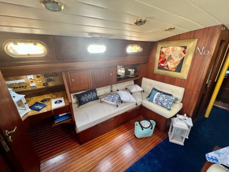 Sloop 12