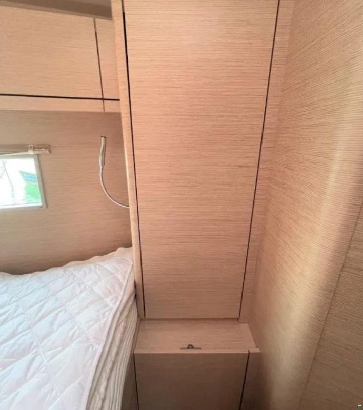 Hanse 548