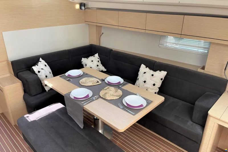 Hanse 508