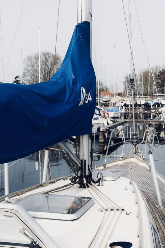 Hallberg-Rassy 34
