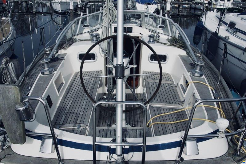 Hallberg-Rassy 34