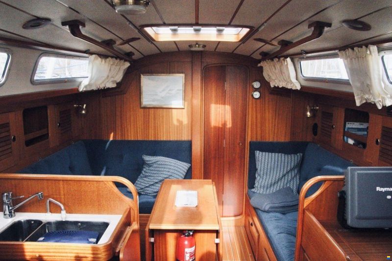 Hallberg-Rassy 34