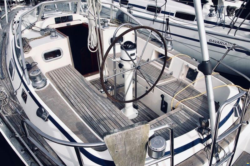Hallberg-Rassy 34