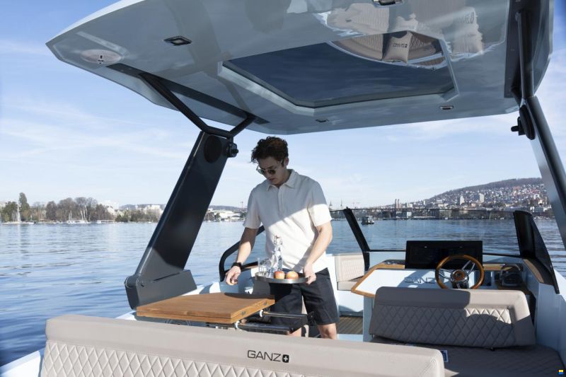 Ganz Boats Ovation 7X Open