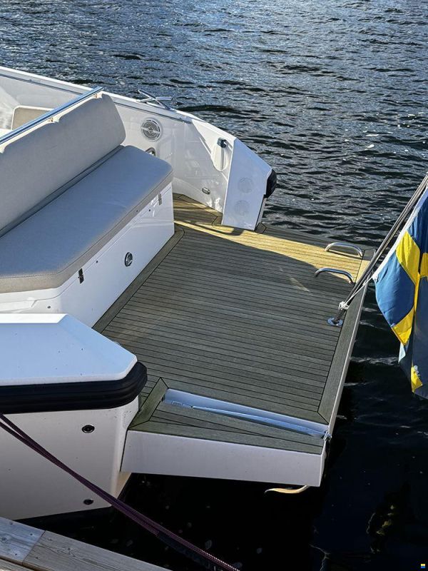 Delta Powerboats 33 Open