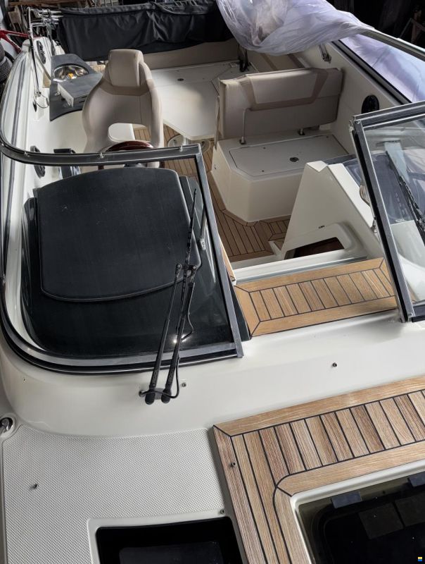 Quicksilver Activ 805 Cruiser