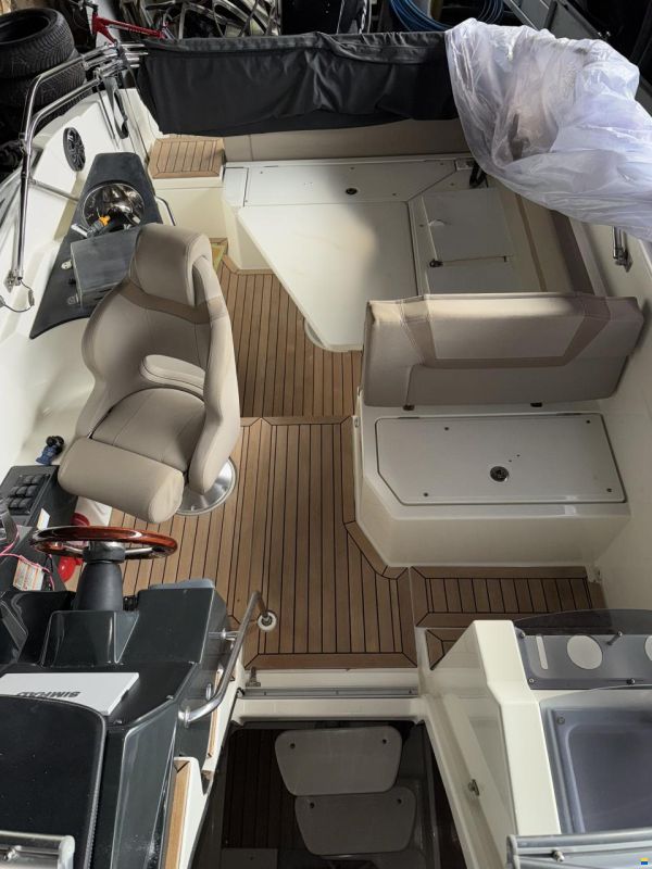 Quicksilver Activ 805 Cruiser