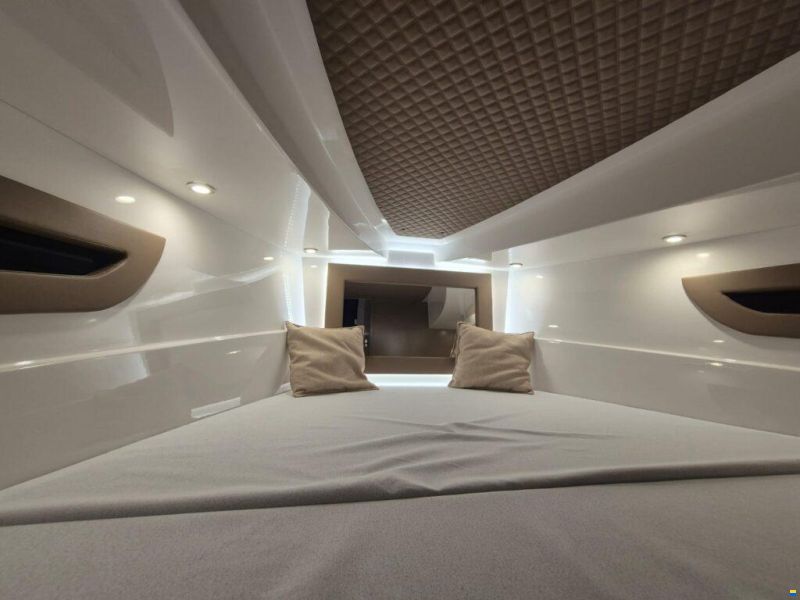 Kolmarine Azzardo  24+