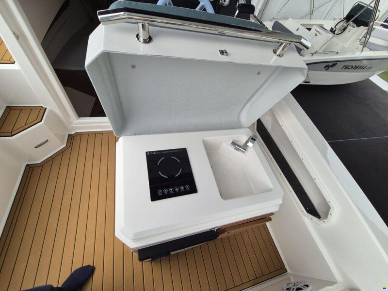 Kolmarine Azzardo 24+