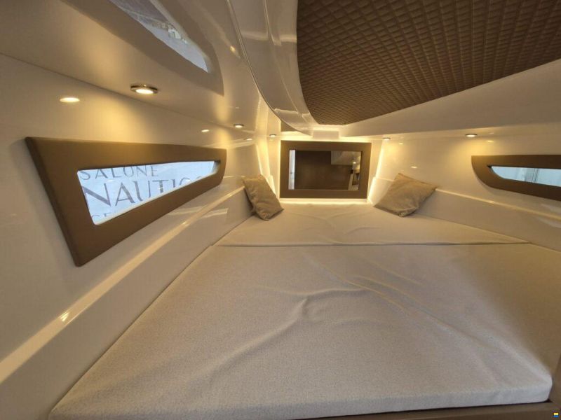 Kolmarine Azzardo 24+