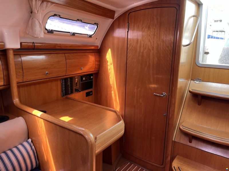 Bavaria 32