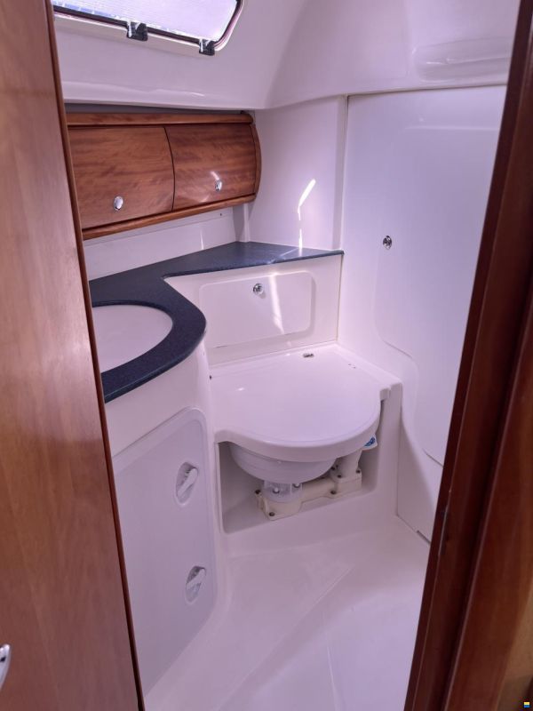 Bavaria 32
