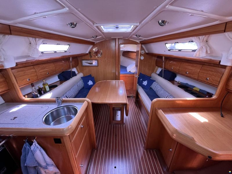 Bavaria 32