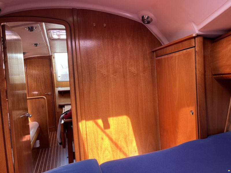 Bavaria 32