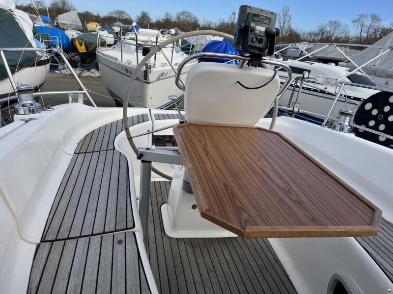 Bavaria 32