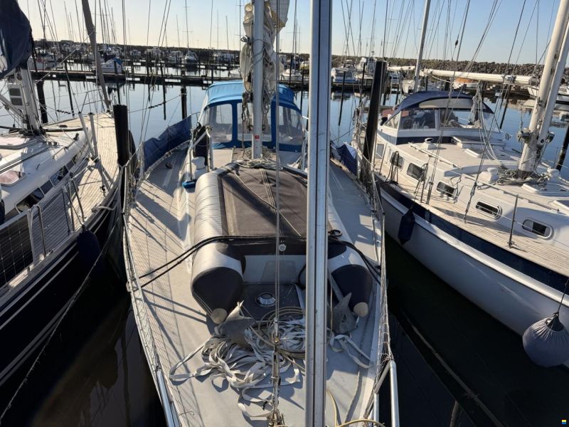 Bruce Roberts 370