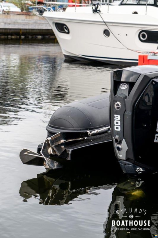 Brig Eagle 10