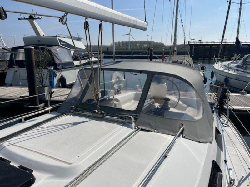 Bavaria 38