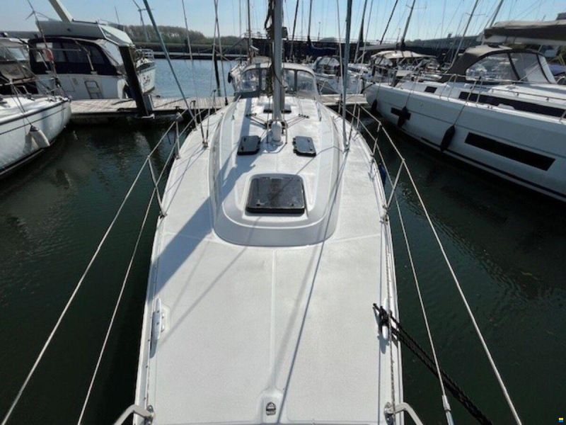 Bavaria 38