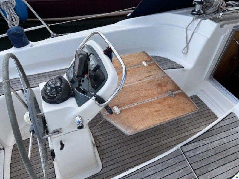 Bavaria 32